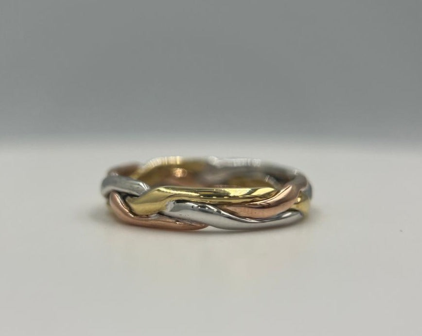 Tri tone plaited ring