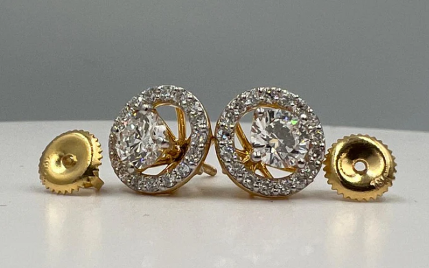 How Big is a 1-carat Diamond Earring