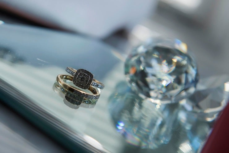 What Diamond Cut Looks Best in Solitaire Rings?