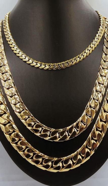 Gold Chains – Timeless Elegance for Modern Women