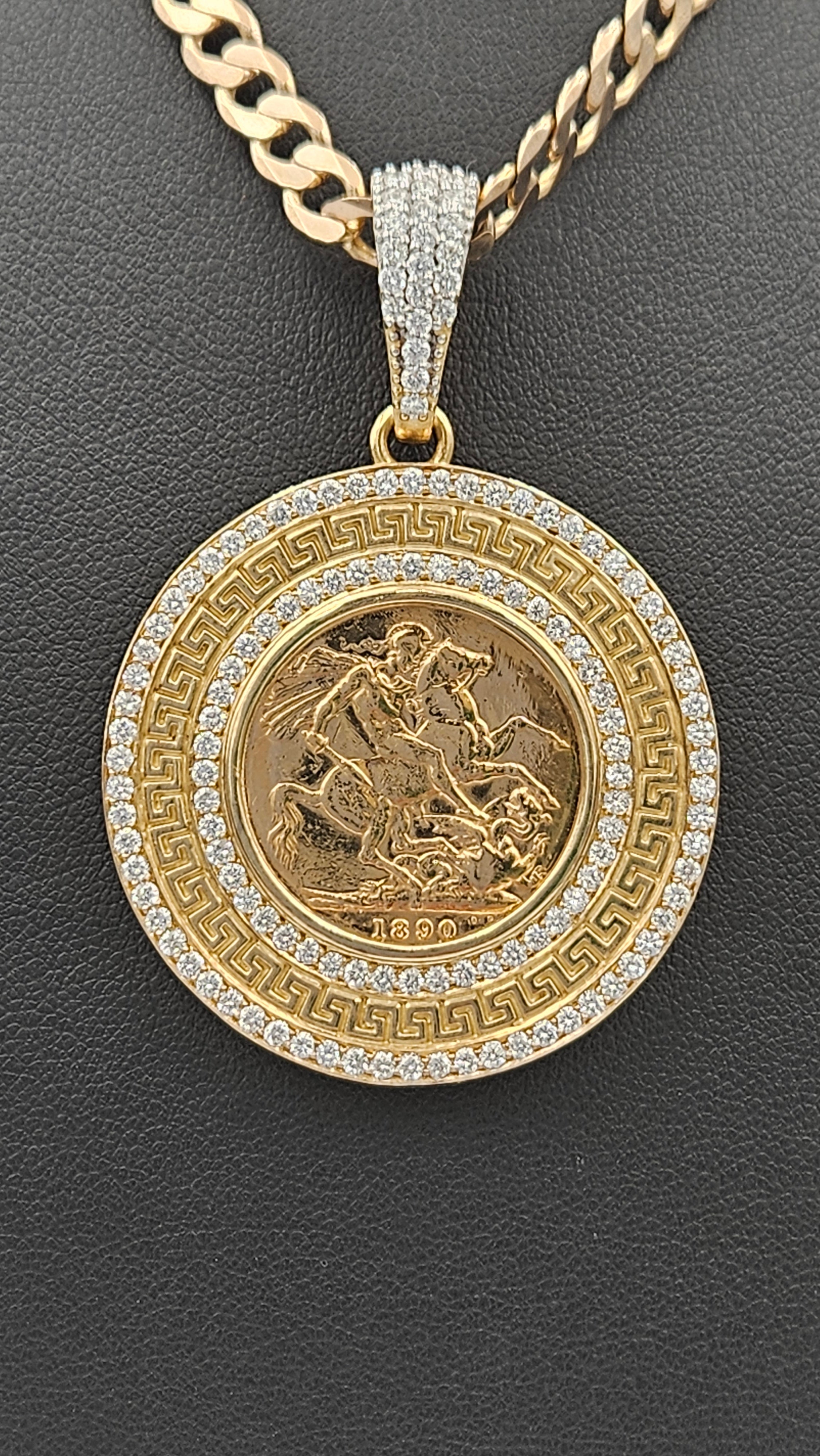 Colgante soberano completo con doble diamante 7900NZD