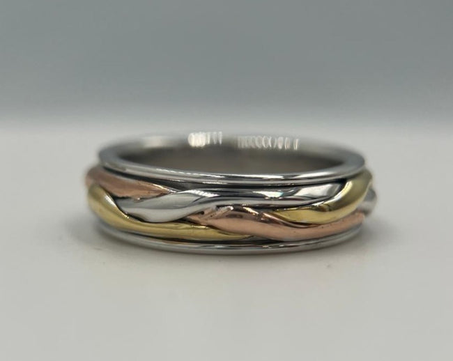 Tri tone plaited ring