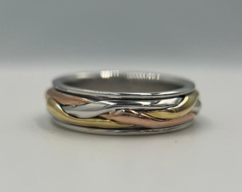 Tri tone plaited ring