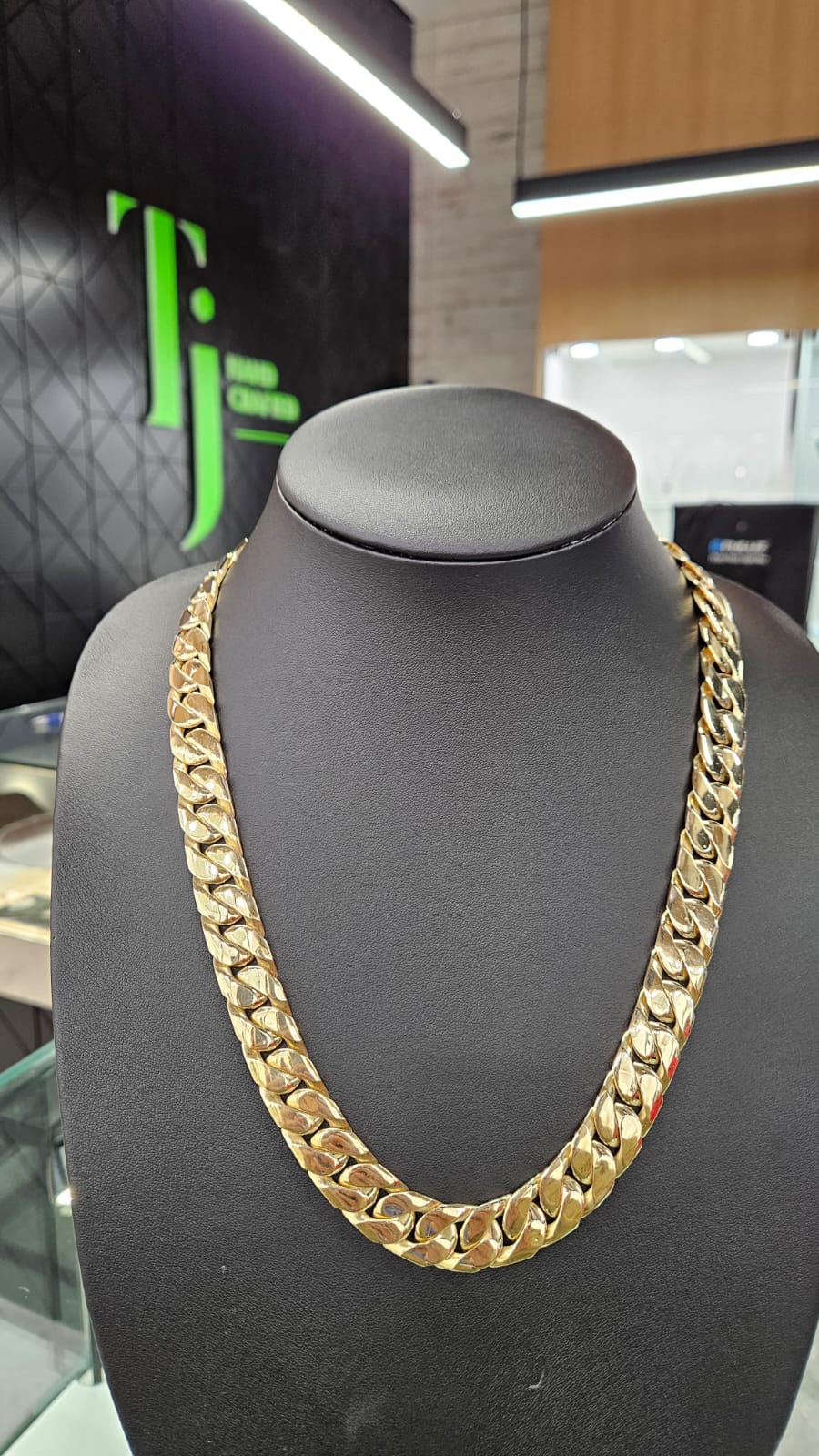 Cuban Link 10kt 200g NZD30000