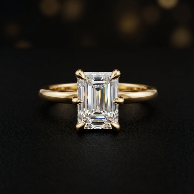Anillo de diamantes solitario de talla esmeralda de 6 garras - Oro amarillo