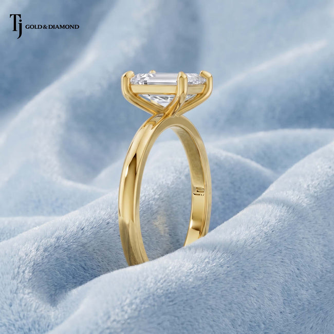 4-Claw Emerald Cut Solitaire Diamond Ring - Yellow Gold