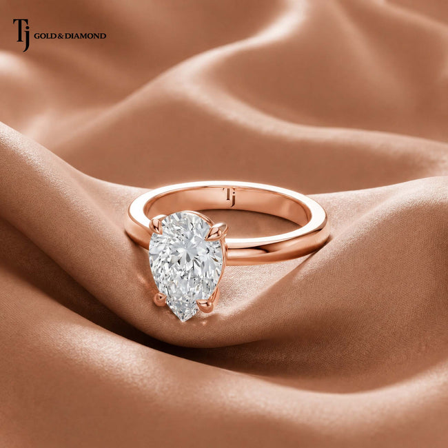 4-Claw Pear Cut Solitaire Diamond Ring - Rose Gold