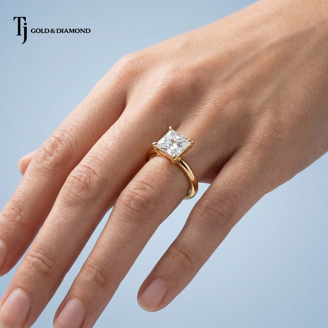 4-Claw Princess Cut Solitaire Diamond Ring - Yellow Gold