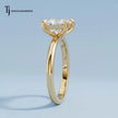 Side profile of a 1.5 carat princess cut 4-claw solitaire engagement ring in 18kt yellow gold