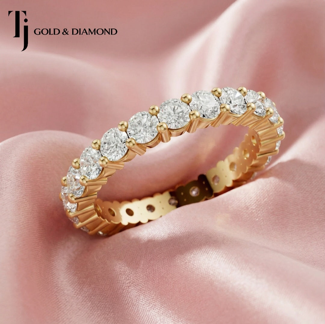 Shared Prong Setting Full Eternity Diamond Wedding Band - 18K Yellow Gold