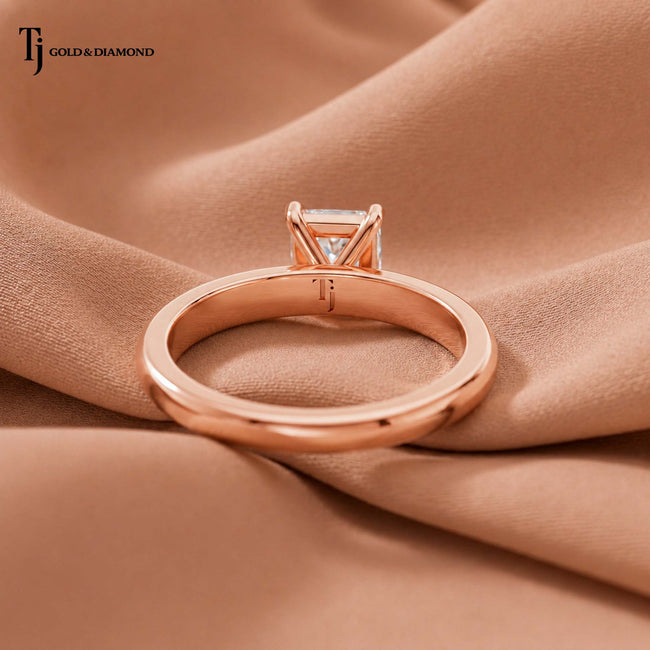4-Claw Radiant Cut Solitaire Diamond Ring - Rose Gold