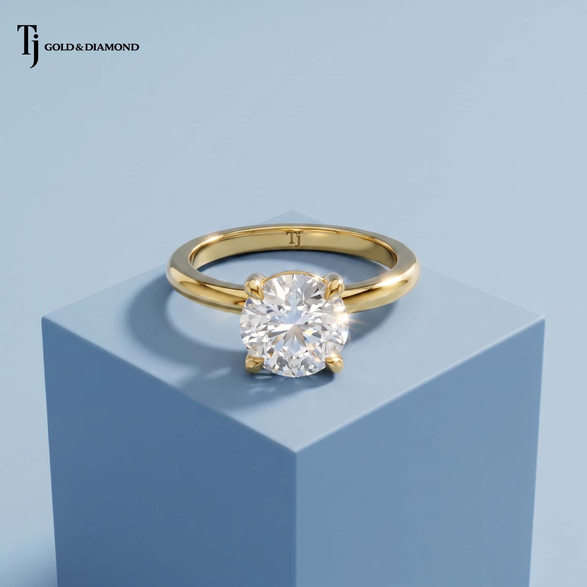 4 Claw Round Brilliant Solitaire Ring - Yellow Gold