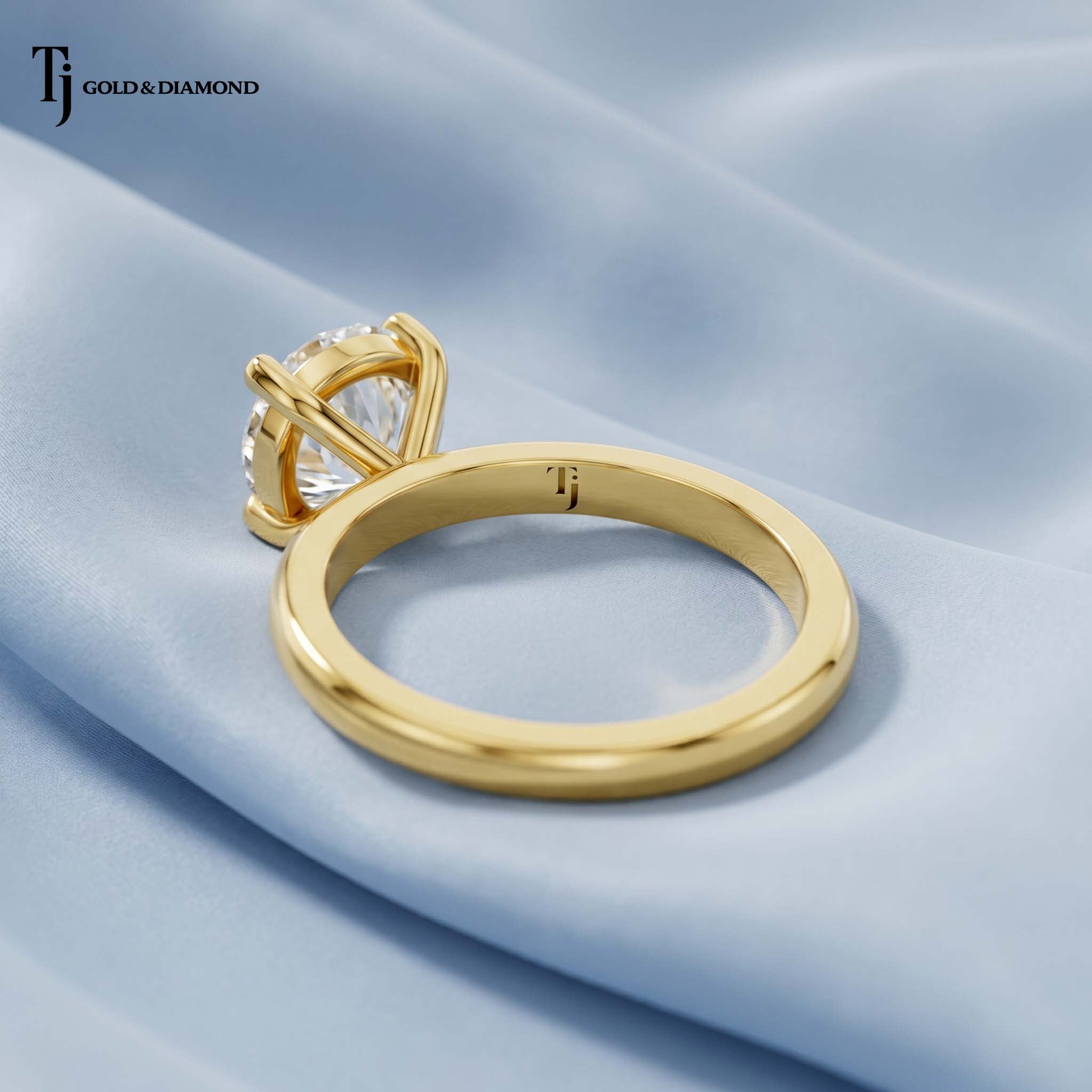 4 Claw Round Brilliant Solitaire Ring - Yellow Gold