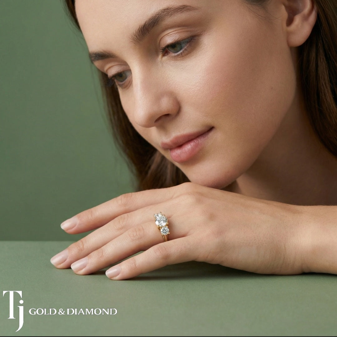 Three-Stone Round Brilliant Diamond Ring with Diamond Shoulders - Yellow Gold