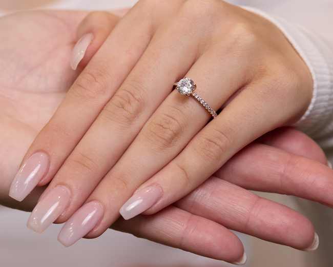 Anillo Solitario Brillante Redondo De 4 Puntas - Oro Rosa