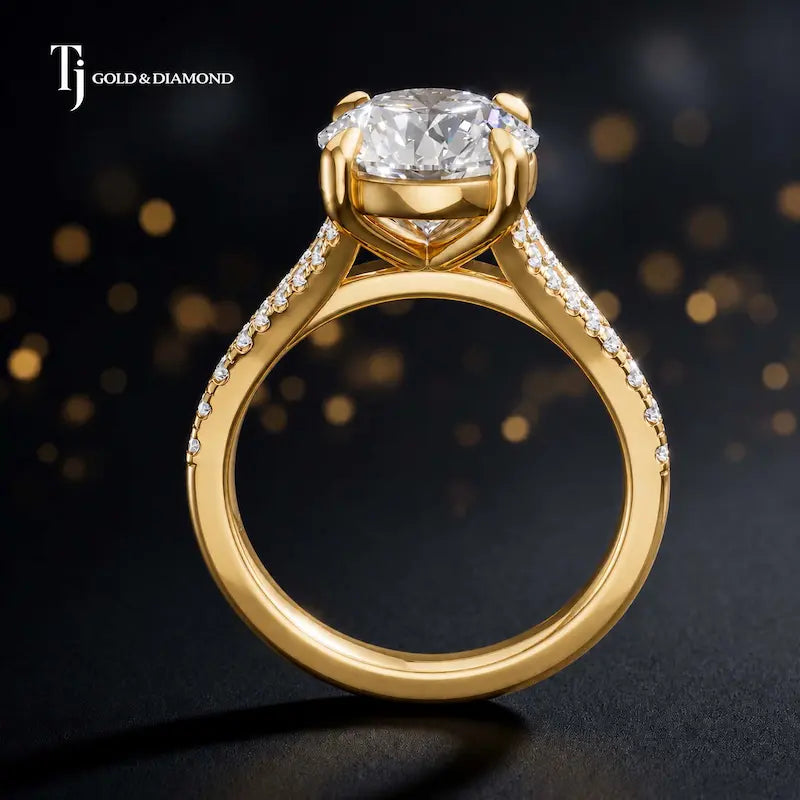 Round Cut Split Shank Diamond Engagement Ring - 18kt Yellow Gold
