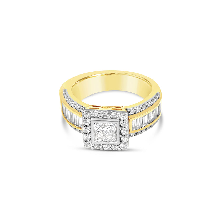 Princess cut diamond ring with Emerald & Round halo - 2 tone - Bodega