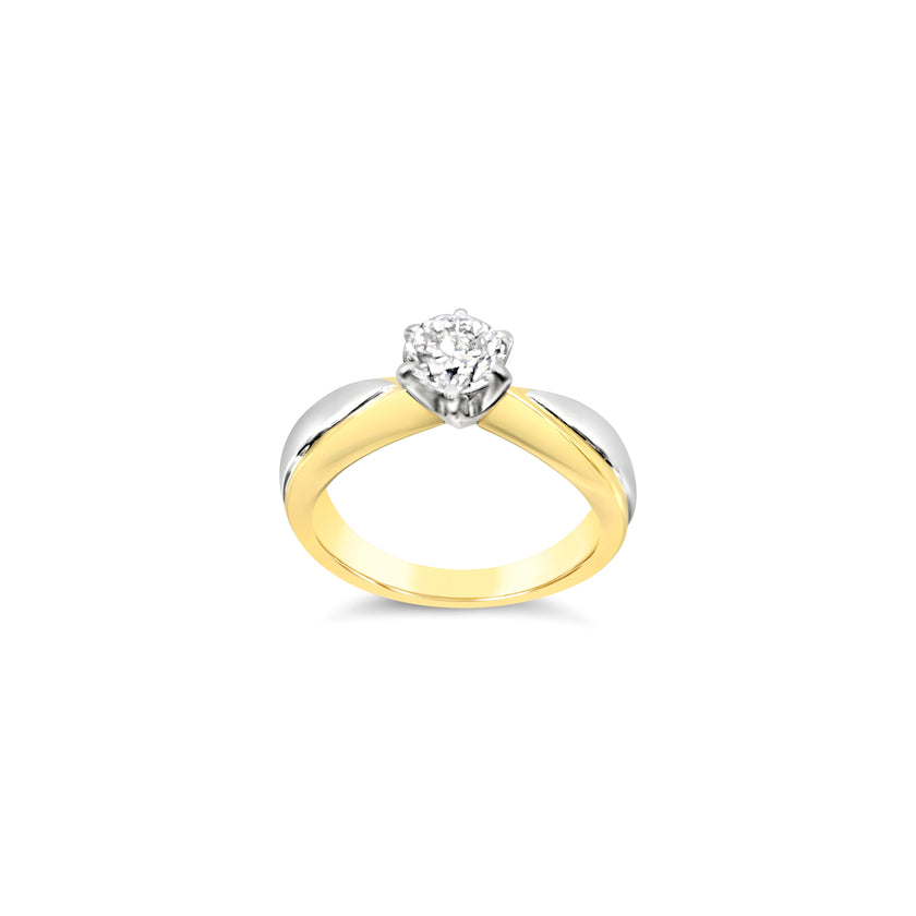 Two tone Round Brilliant Cut Solitaire Ring - Bodega
