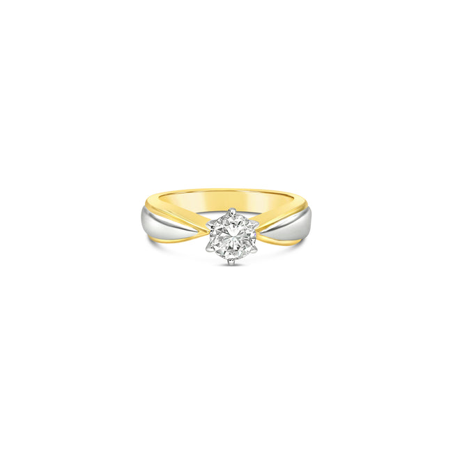Two tone Round Brilliant Cut Solitaire Ring - Bodega