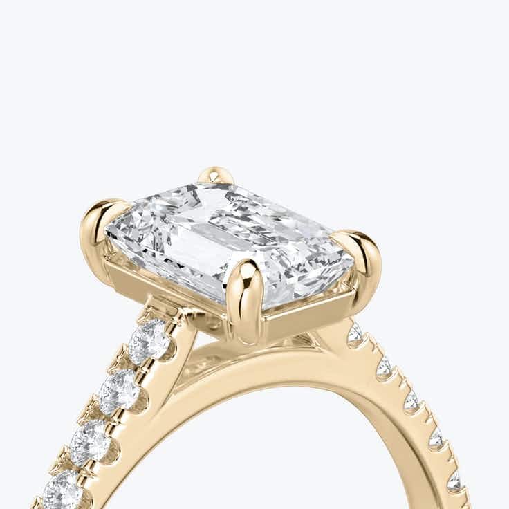 Shoulder Set Pave Emerald Ring - Yellow Gold - Bodega