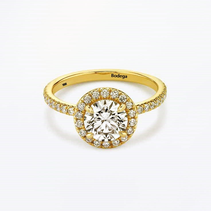 Halo Round Brilliant Ring with pave - Yellow Gold - Bodega