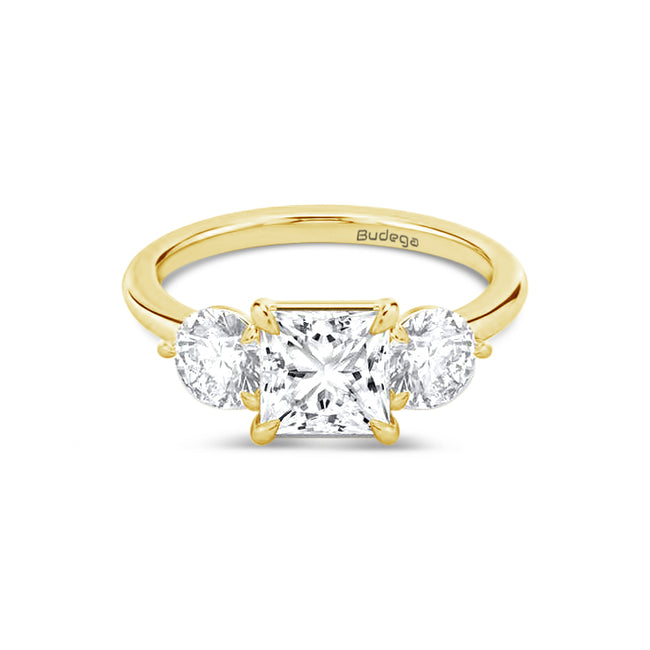 3 Stone Princess Cut Ring - Yellow Gold - Bodega